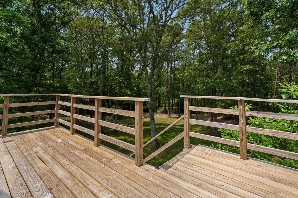 35 Tower Ridge Road Oak Bluffs MA 02557