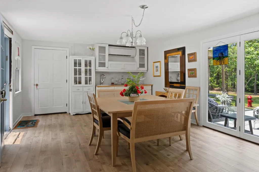 35 Tower Ridge Road Oak Bluffs MA 02557