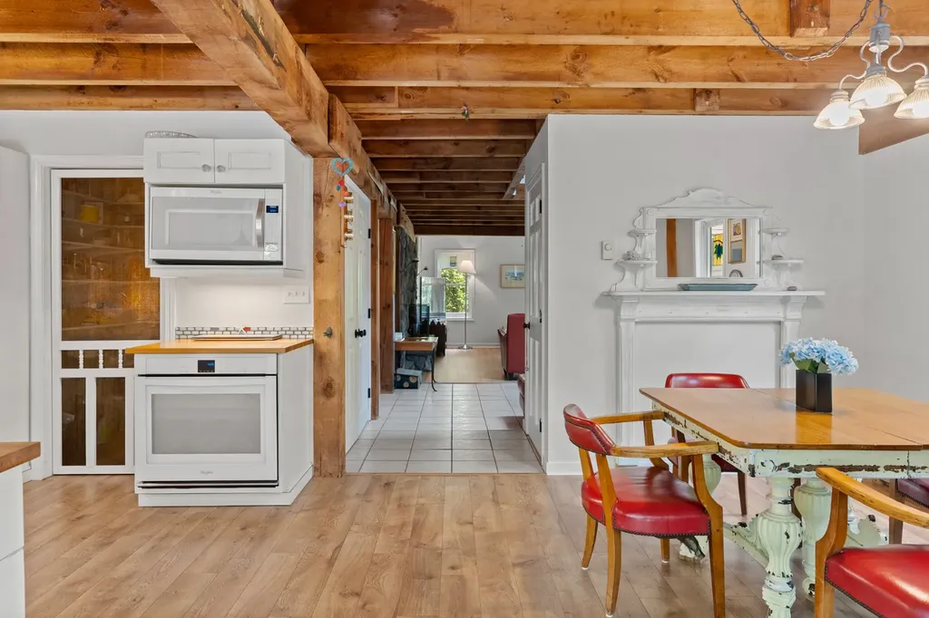 35 Tower Ridge Road Oak Bluffs MA 02557