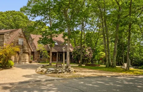 35 Tower Ridge Road Oak Bluffs MA 02557