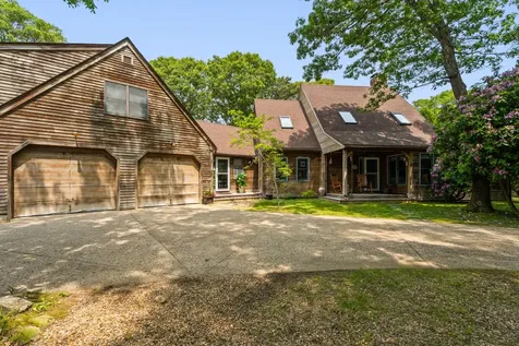 35 Tower Ridge Road Oak Bluffs MA 02557