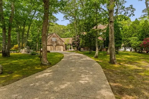 35 Tower Ridge Road Oak Bluffs MA 02557