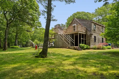 35 Tower Ridge Road Oak Bluffs MA 02557