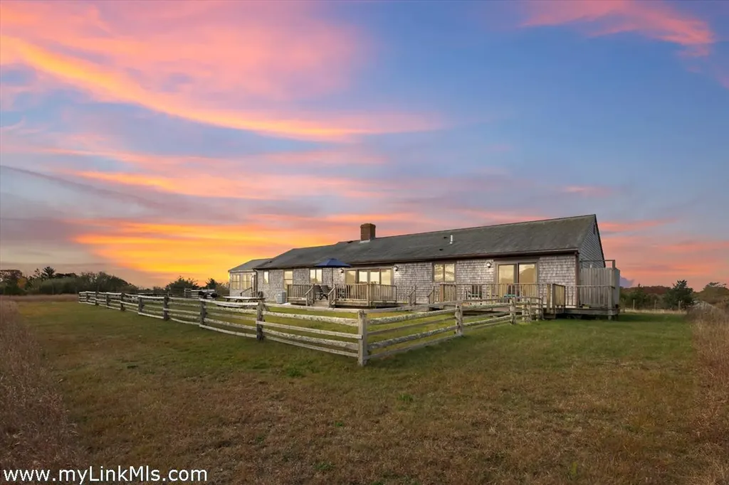 104 Pond View Farm Road West Tisbury MA 02575