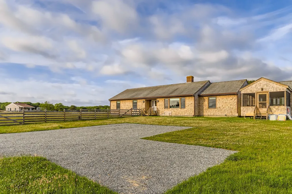 104 Pond View Farm Road West Tisbury MA 02575