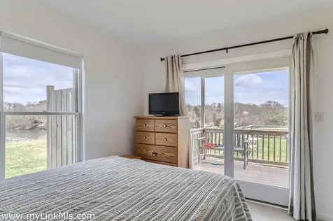 104 Pond View Farm Road West Tisbury MA 02575