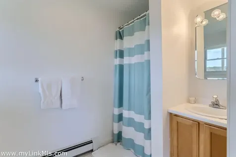 104 Pond View Farm Road West Tisbury MA 02575