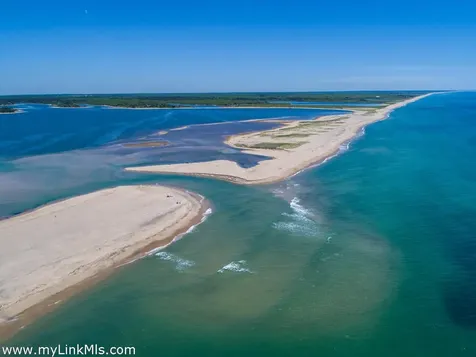 104 Pond View Farm Road West Tisbury MA 02575