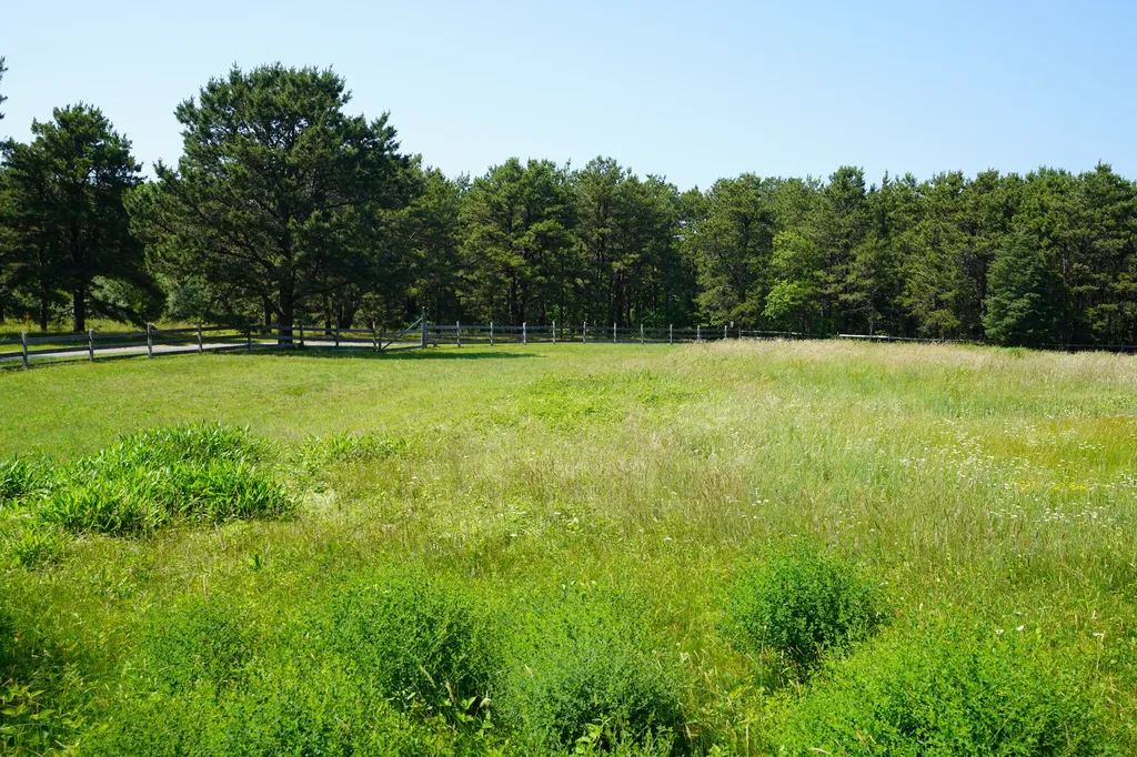 44 Iron Hill Road Oak Bluffs MA 02568