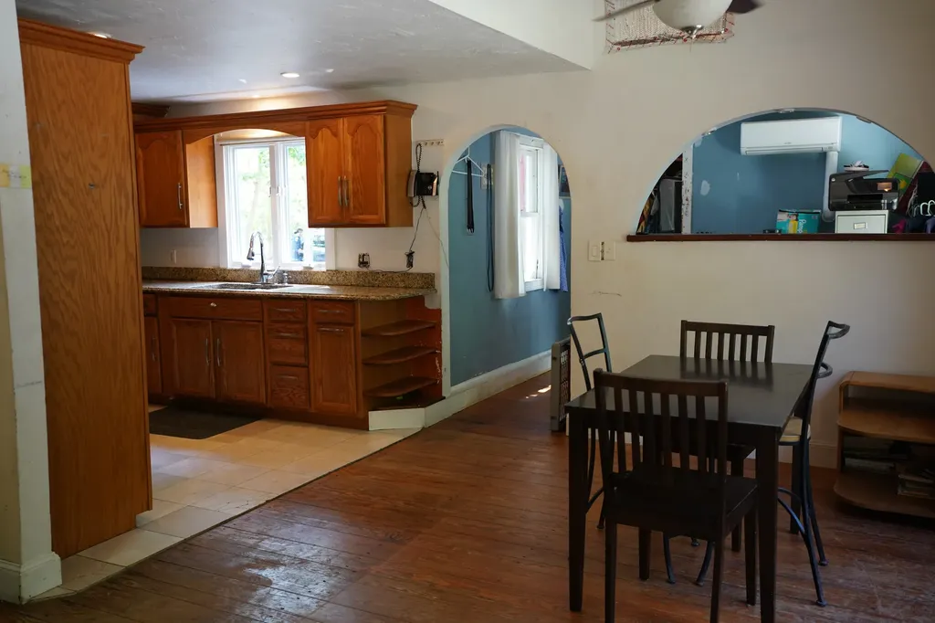 44 Iron Hill Road Oak Bluffs MA 02568