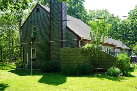 44 Iron Hill Road Oak Bluffs MA 02568