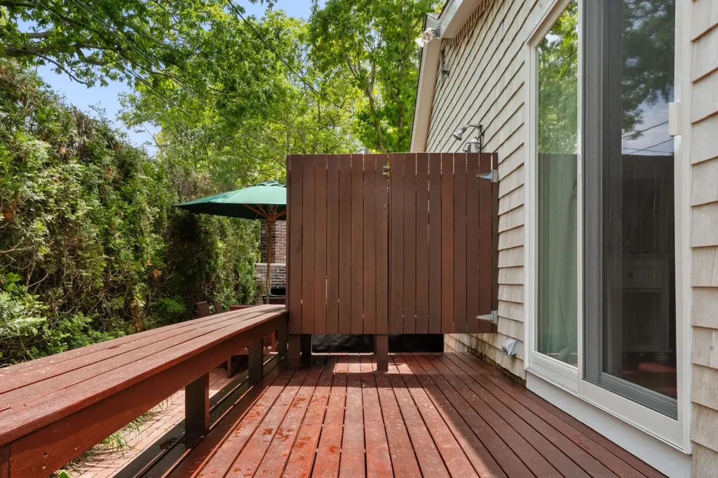 35 Vineyard Avenue Extension Oak Bluffs MA 02557