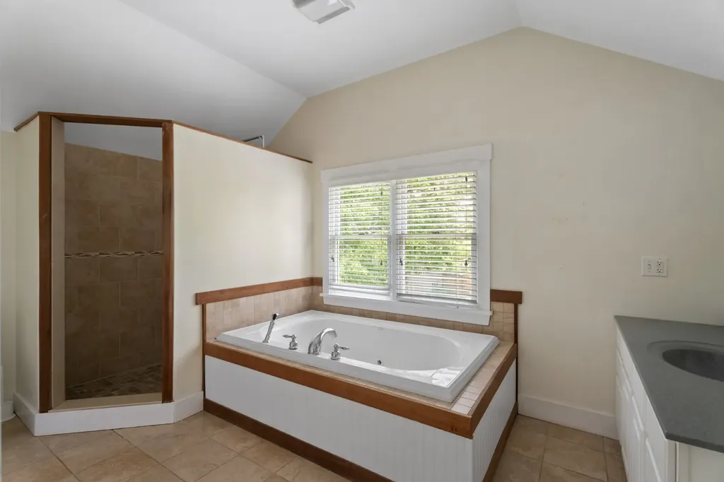 35 Vineyard Avenue Extension Oak Bluffs MA 02557