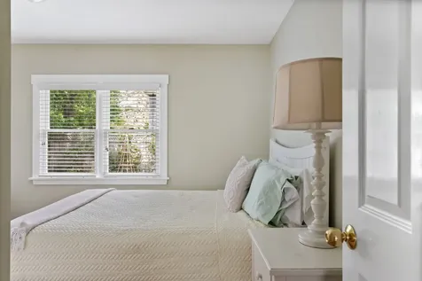 35 Vineyard Avenue Extension Oak Bluffs MA 02557