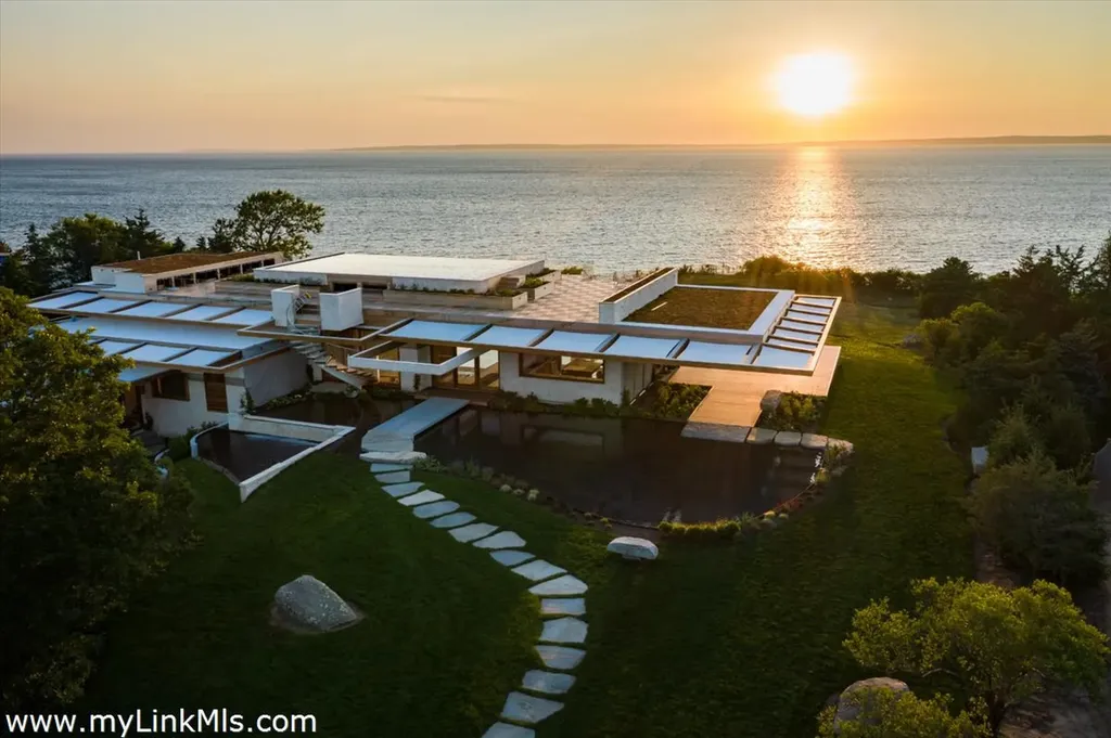 60 Bartimus Luce Road West Tisbury MA 02575