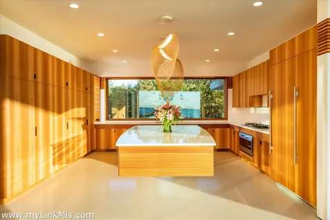 60 Bartimus Luce Road West Tisbury MA 02575