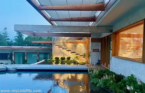 60 Bartimus Luce Road West Tisbury MA 02575