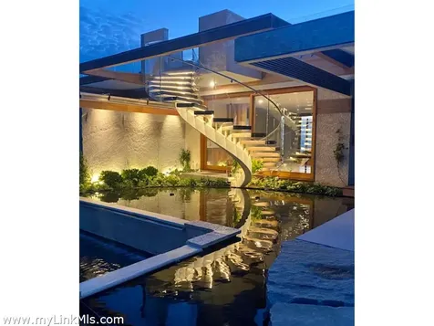 60 Bartimus Luce Road West Tisbury MA 02575