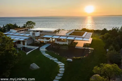 60 Bartimus Luce Road West Tisbury MA 02575