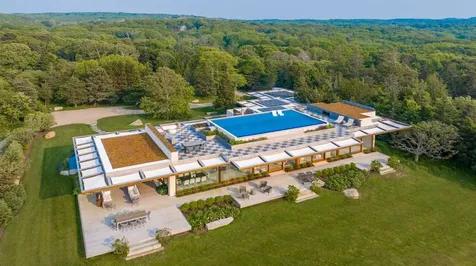 60 Bartimus Luce Road West Tisbury MA 02575