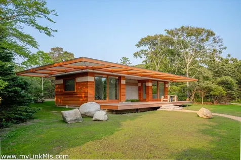 60 Bartimus Luce Road West Tisbury MA 02575