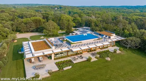 60 Bartimus Luce Road West Tisbury MA 02575