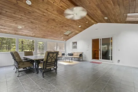 7 Upper Meadow Lane Oak Bluffs MA 02557