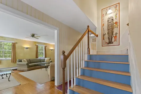 7 Upper Meadow Lane Oak Bluffs MA 02557