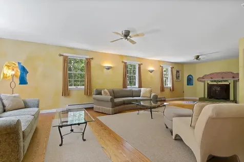 7 Upper Meadow Lane Oak Bluffs MA 02557