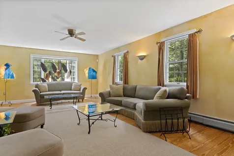 7 Upper Meadow Lane Oak Bluffs MA 02557