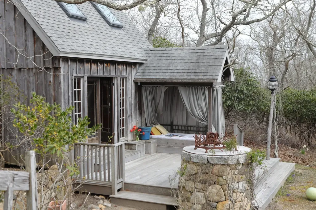11 By The Woods Chilmark MA 02535