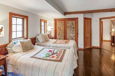 11 By The Woods Chilmark MA 02535