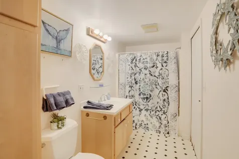 453 Lighthouse Road Aquinnah MA 02535