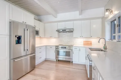 212 Charles Neck Way West Tisbury MA 02575