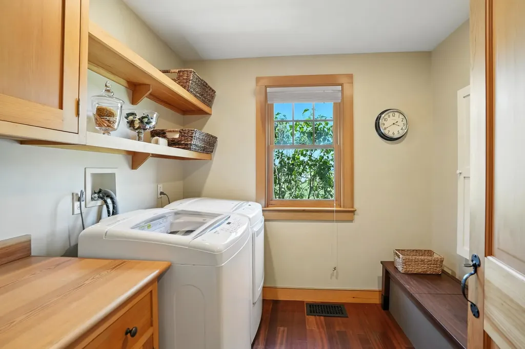 18 Spruce Gate Road Chilmark MA 02535