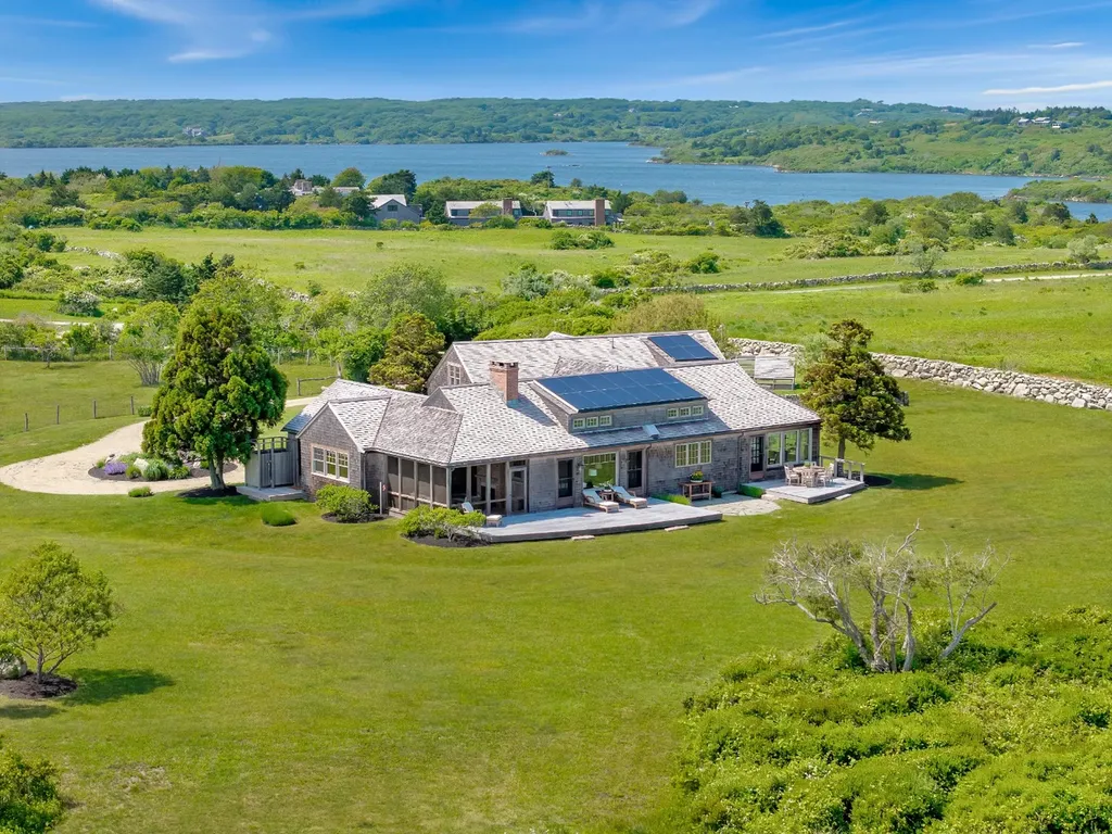 18 Spruce Gate Road Chilmark MA 02535