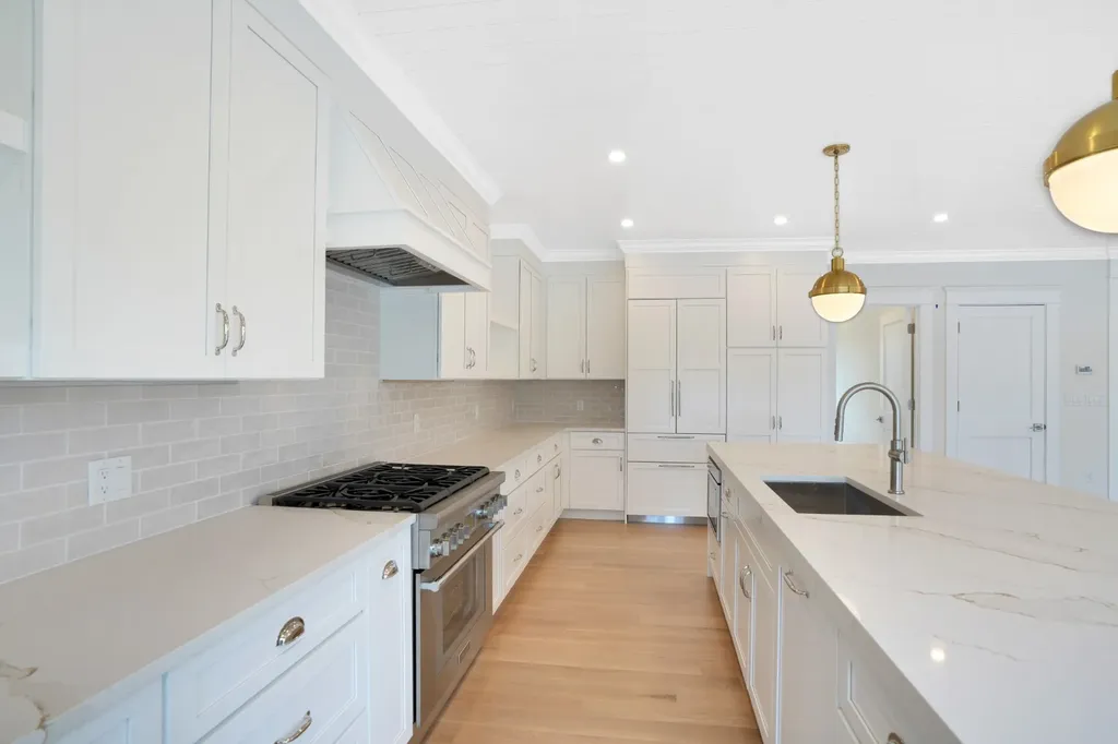 23 Pinehurst Road Edgartown MA 02539