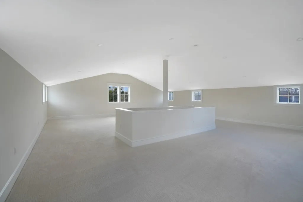 23 Pinehurst Road Edgartown MA 02539