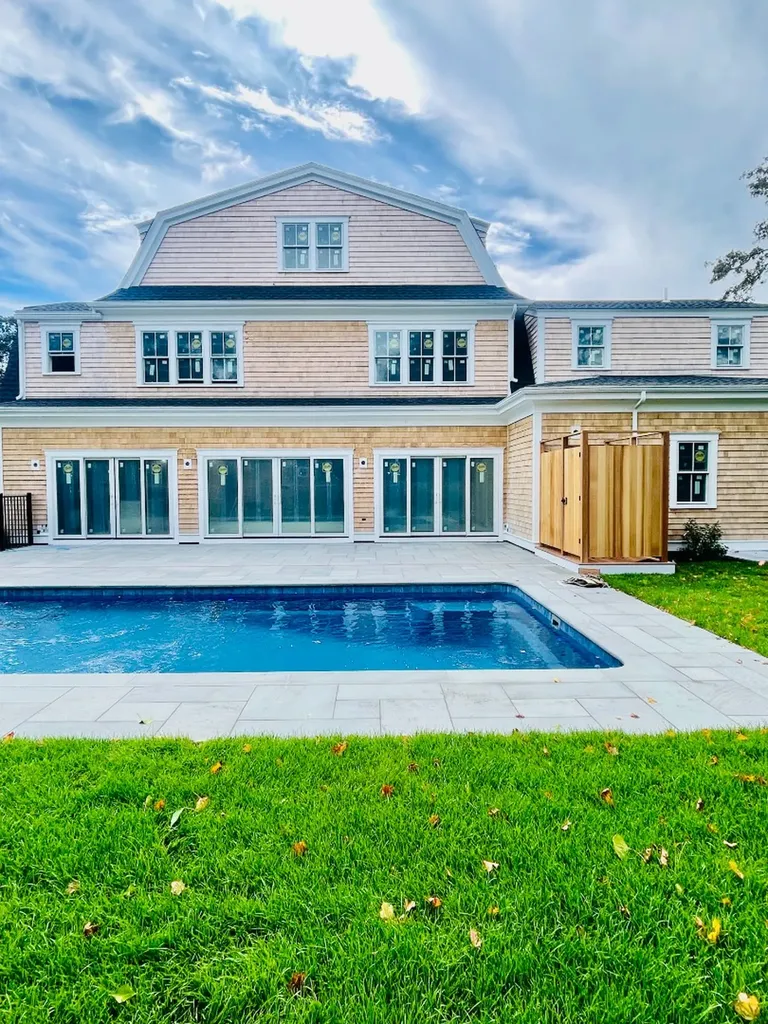 23 Pinehurst Road Edgartown MA 02539