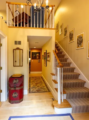 21 Woodlawn Avenue Vineyard Haven MA 02568