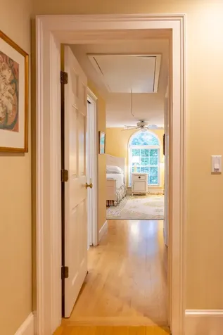 21 Woodlawn Avenue Vineyard Haven MA 02568