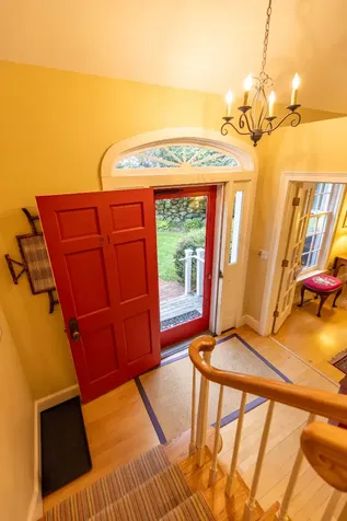 21 Woodlawn Avenue Vineyard Haven MA 02568