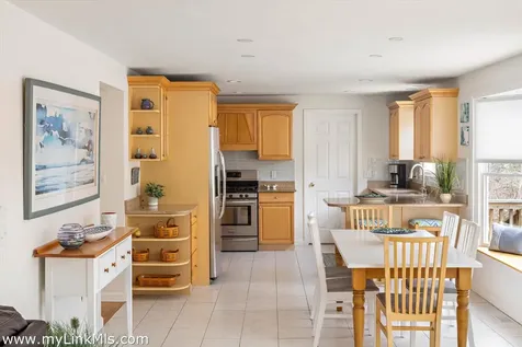 43C Dark Woods Road Edgartown MA 02539