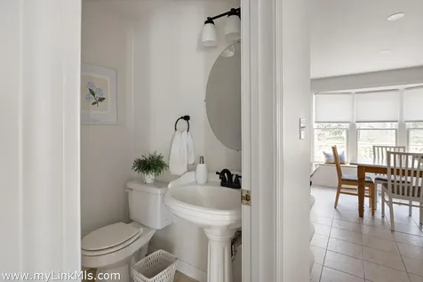 43C Dark Woods Road Edgartown MA 02539