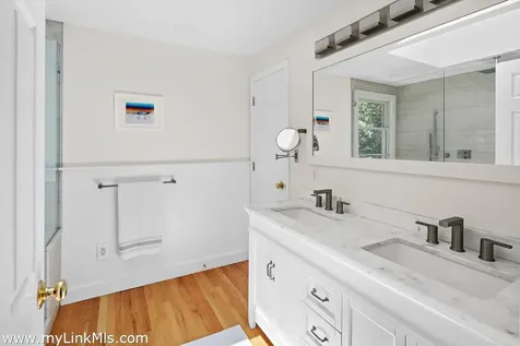 43C Dark Woods Road Edgartown MA 02539