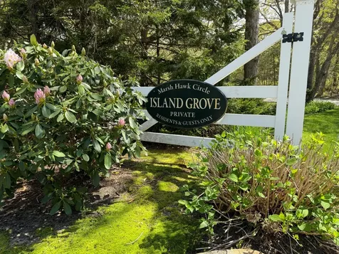 58 Marthas Road Edgartown MA 02539