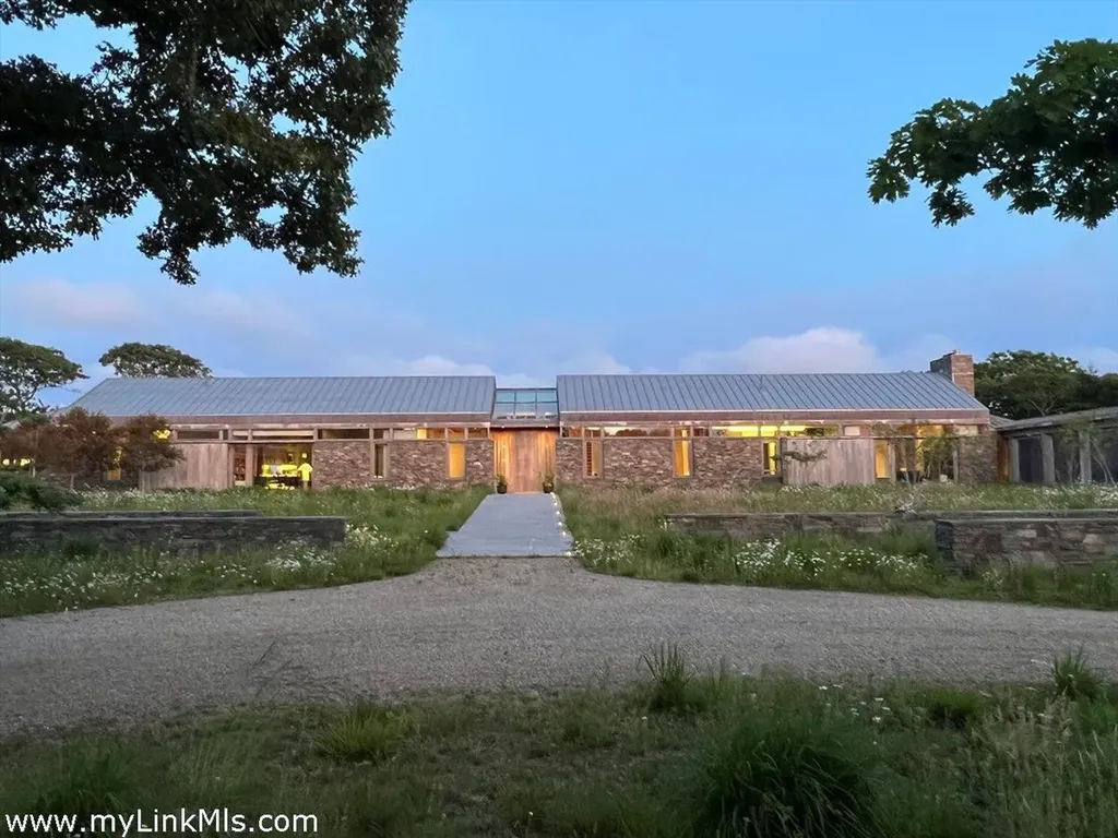 33 Boldwater Road Edgartown MA 02539