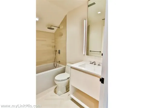 4 Jacobs Neck Road Edgartown MA 02539