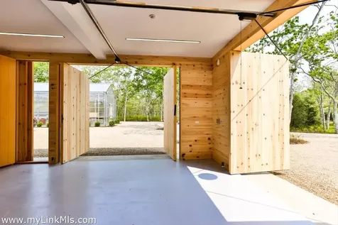 4 Jacobs Neck Road Edgartown MA 02539