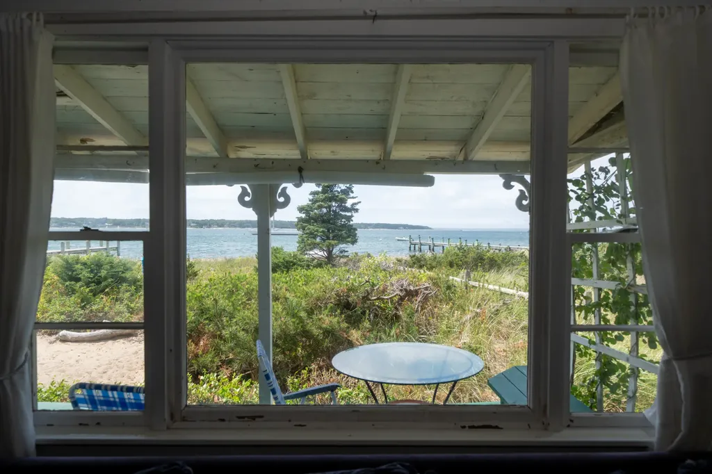 11 Beach Road Oak Bluffs MA 02557